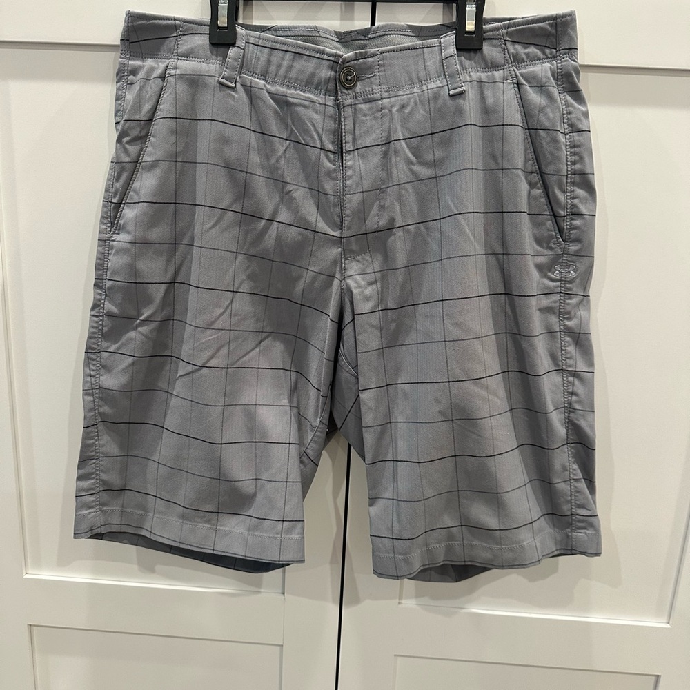 Under Armour Men's Gray Plaid Shorts
